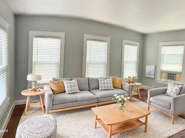Med Flat 425, 425 3rd St N #7, Saint Petersburg, FL 33701