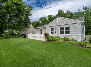 3119 Hickman Rd, Des Moines, IA 50310