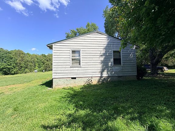 5th image of 3542 Heights School Rd