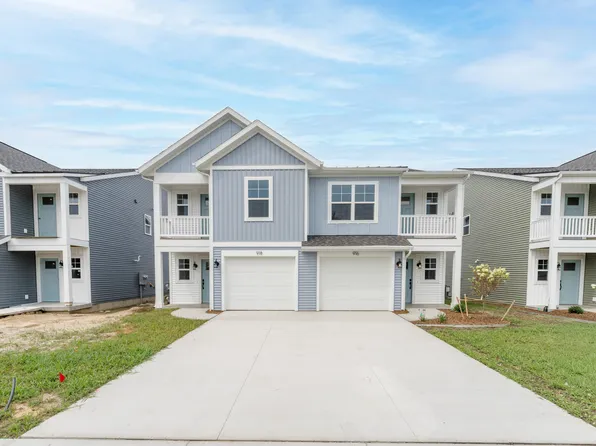 918 Indiana Ave #16, South Haven, MI 49090