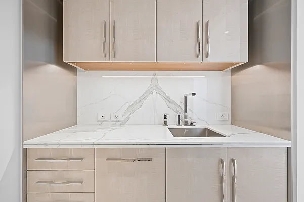 Rented by Nest Seekers International | media 25