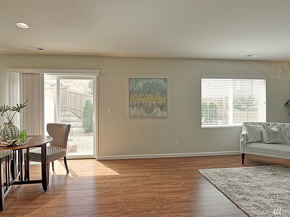 4th image of 20308 5th Ave W #39