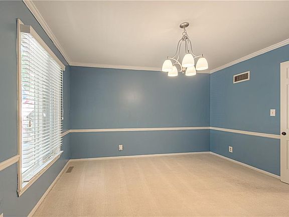 4th image of 11905 Avila Dr