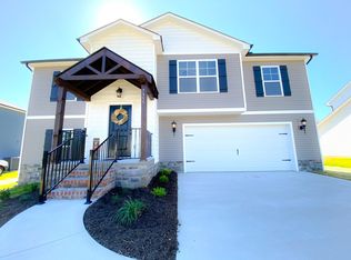 7955 Poplar Grove Ln, Knoxville, TN 37912