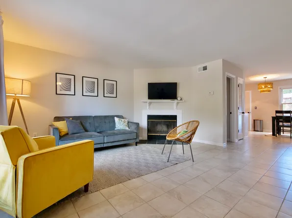 1012 Monticello Dr, Charleston, SC 29412