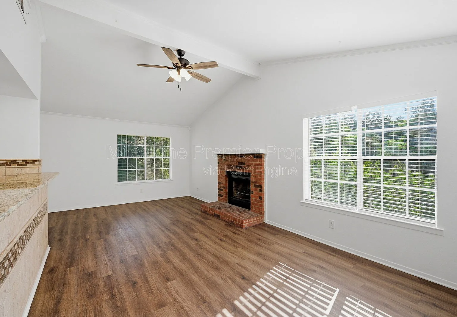2 bed, 1.5 bath, 1287 sqft, $1,135 — Photo 1