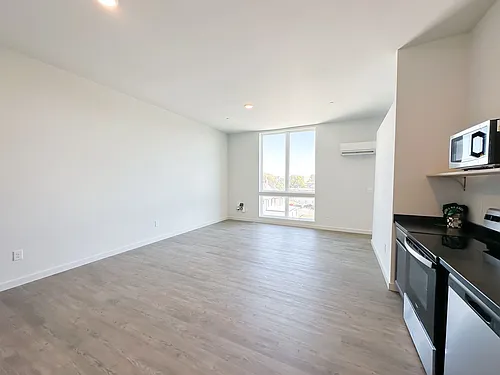 Floor plan 406