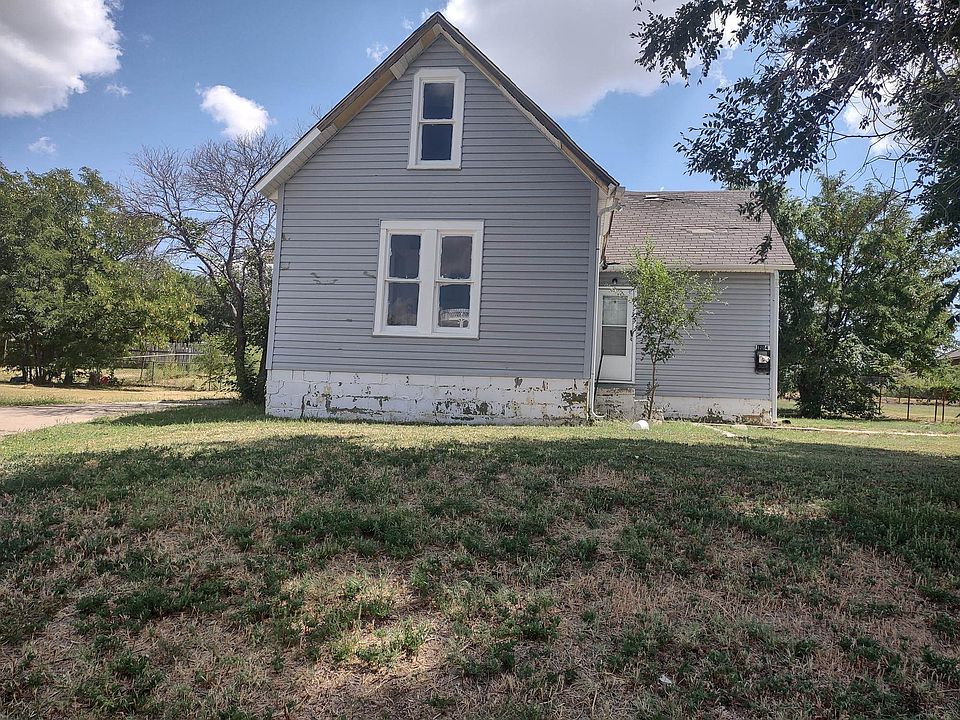 1204/1206 8th Ave, Dodge City, KS 67801 Zillow