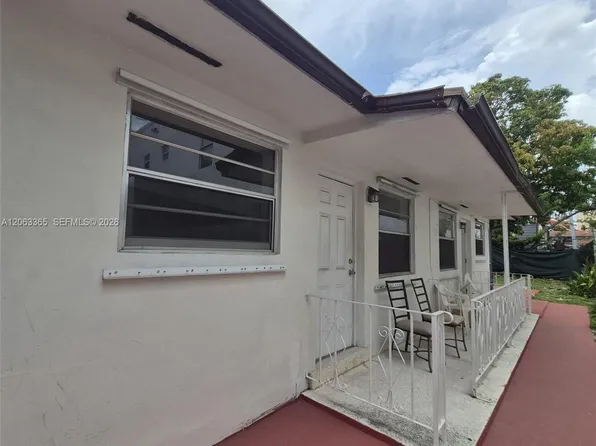 1715 SW 4th St #1717, Miami, FL 33135