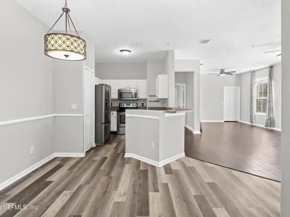 8601 BEACH Boulevard #1007, Jacksonville, FL 32216