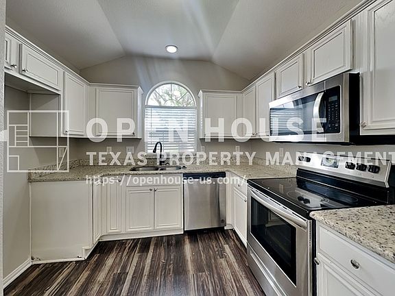 5th image of 529 Port Arthur Dr