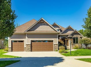 17389 Berkshire Pkwy, Clive, IA 50325