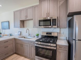 649 Stewart St #102, Manteca, CA 95336