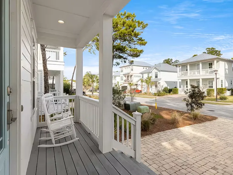 318 Grande Pointe Cir — Photo 17