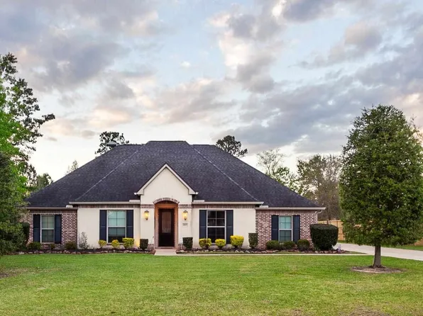 2607 Red Pine Cir, Kountze, TX 77625