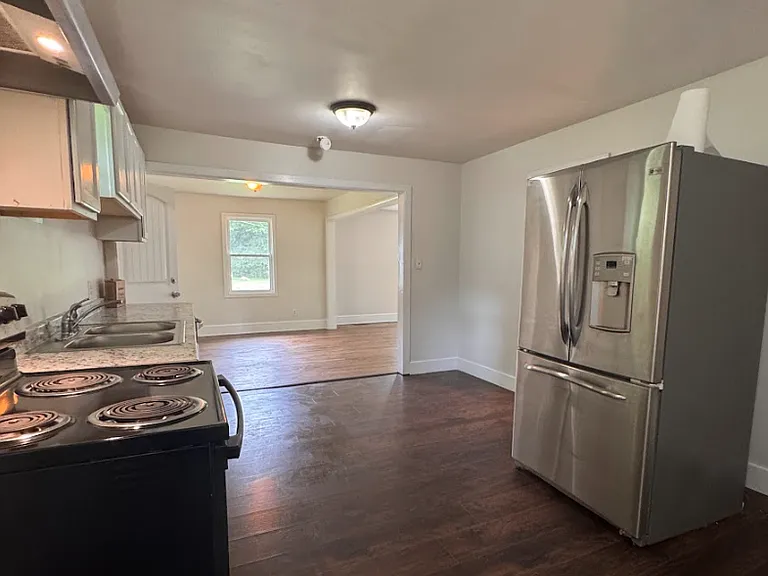 110 Stone Creek Dr — Photo 10