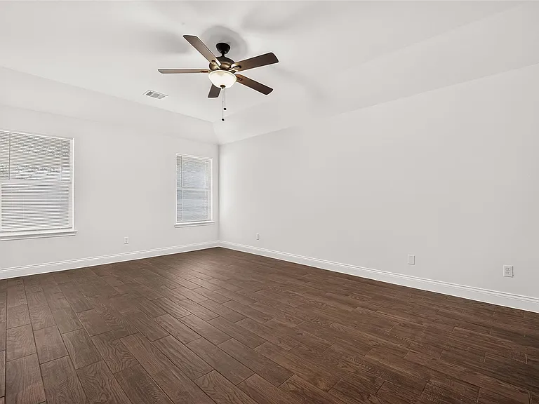20707 Pine Rain Ct — Photo 24