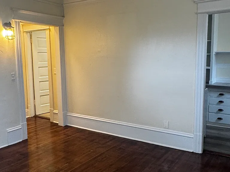 104 14th Ave E #A — Photo 13