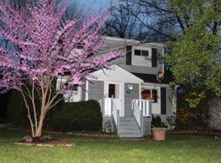 41 Glen Dr, West Milford, NJ 07480