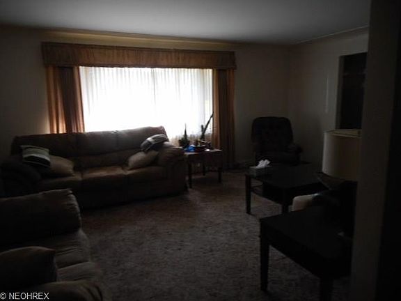5th image of 466 N Cleveland Ave