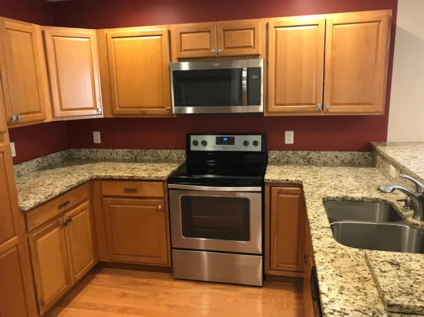 1075-1077 Milford Dr APT 2B, Bethel Park, PA 15102