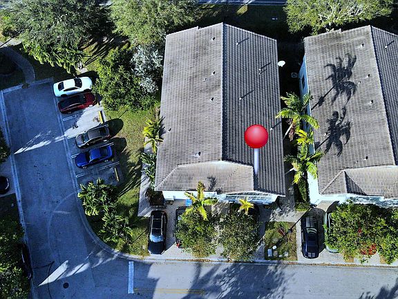 3rd image of 3037 Laurel Ridge Circle