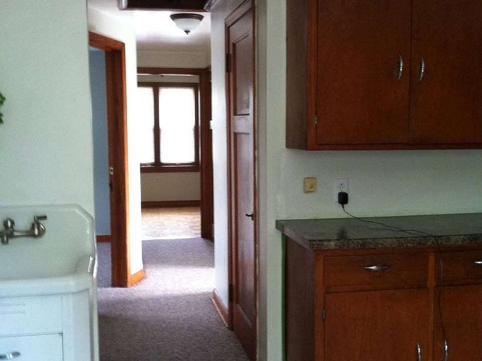 1st image of 242 Edgewood Ln #A