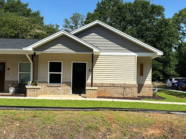 7019 Frost Ave #C — Photo 1