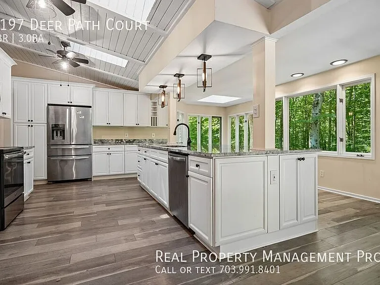 6197 Deer Path Ct — Photo 7