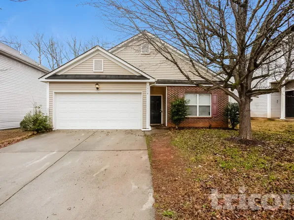 7514 Mary Jo Helms Dr, Charlotte, NC 28215