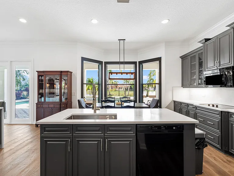 11695 Sunrise View Ln — Photo 12