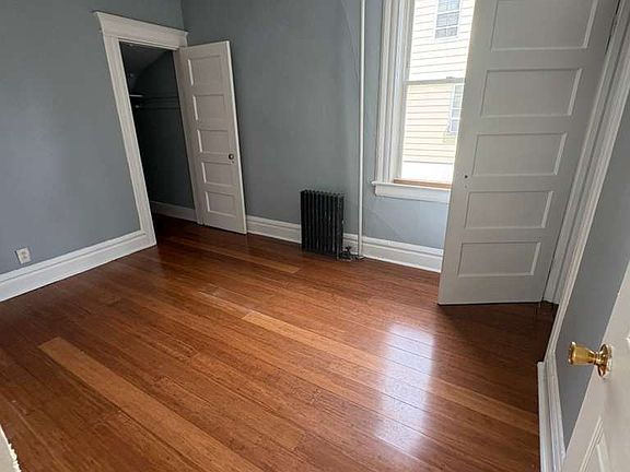 5th image of 110 Brookside Ave Floor 2