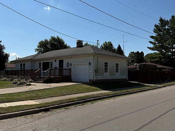 3rd image of 474 E Vernon St