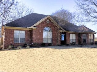 1525 Josephine Cir, Conway, AR 72034