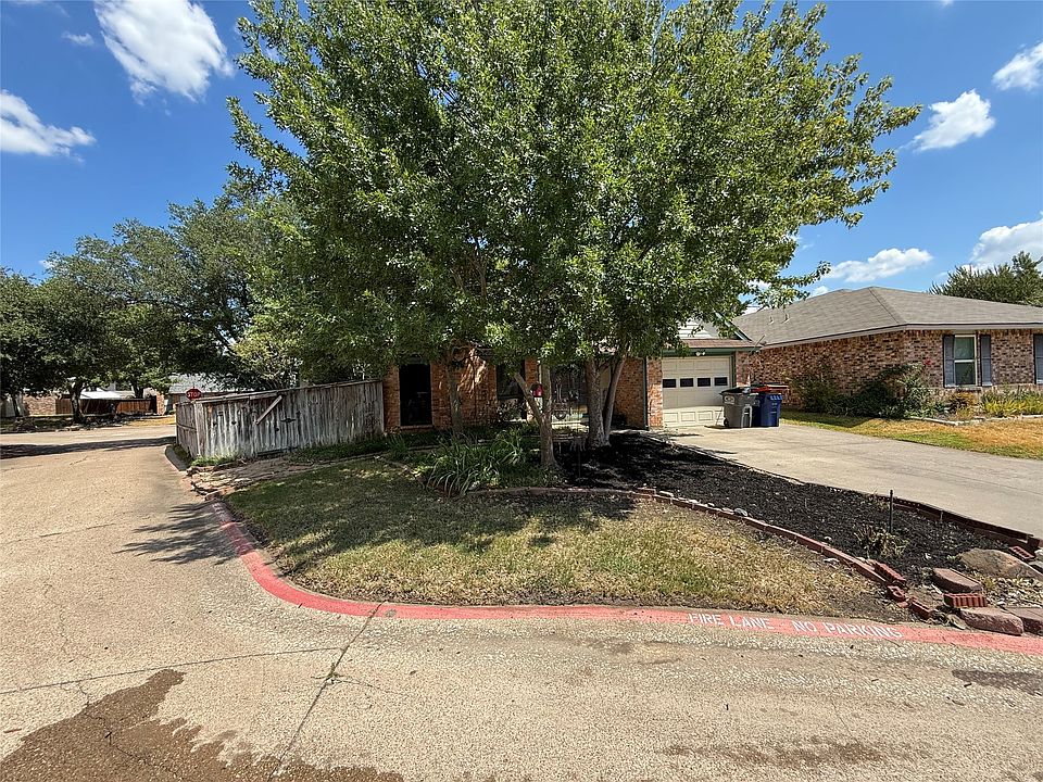 1st image of 1228 Collin Dr