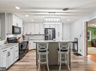 206 Upper Park Rd, Mount Laurel, NJ 08054