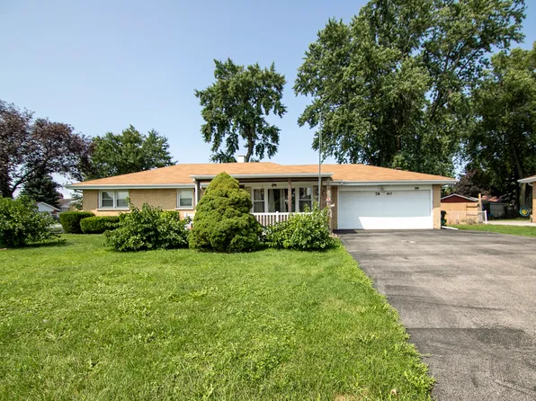 7840 W 76th St, Bridgeview, IL 60455