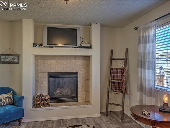 3rd image of 8148 Postrock Dr