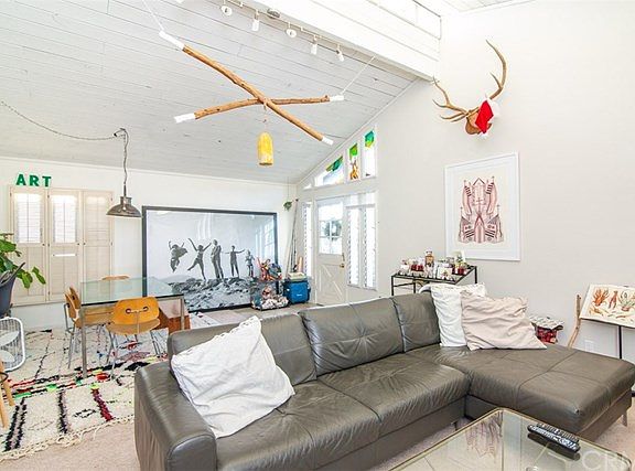 4th image of 616 Goldenrod Ave