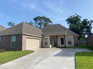 104 Croydon Ave, Youngsville, LA 70592