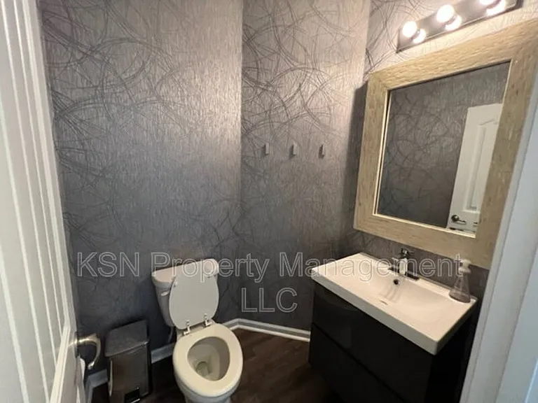 148 Tahoe Dr — Photo 16