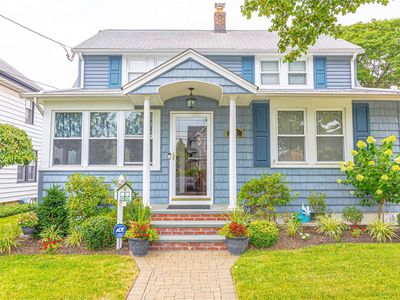 311 Schuster Avenue, Mineola, NY, 11501