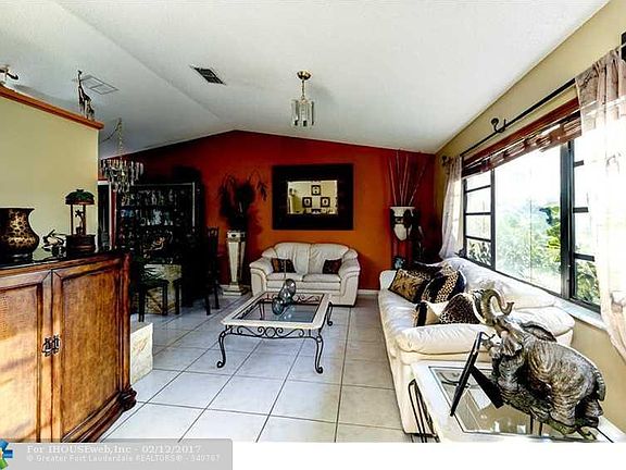 3rd image of 4262 NW 98th Ter