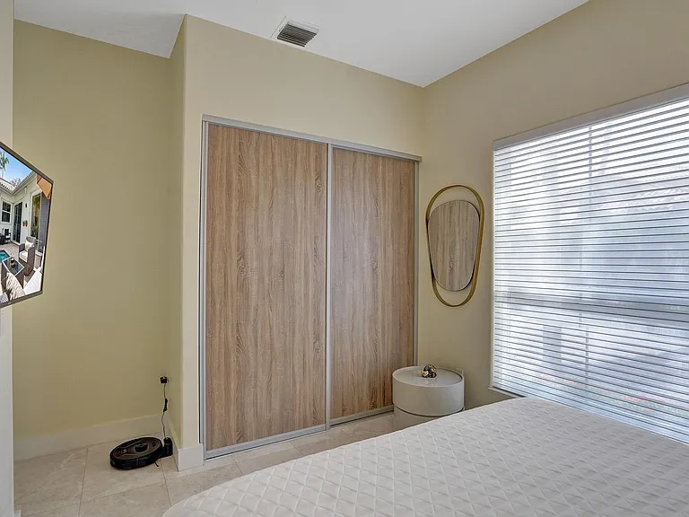 1529 Shoreline Way — Photo 7