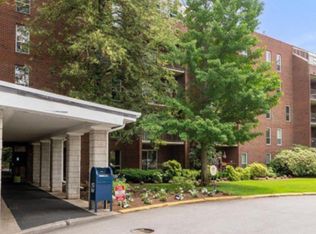 50-56 Broadlawn Park APT 208, Chestnut Hill, MA 02467