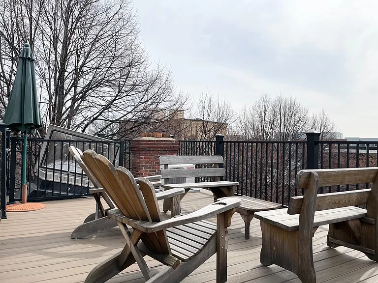 13 Harvard St #2 — Photo 17