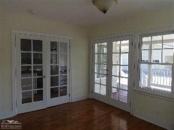 4th image of 12004 Valley Ave E