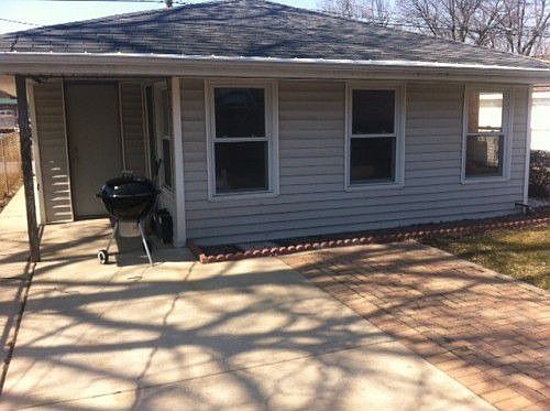 3rd image of 12830 S Justine St