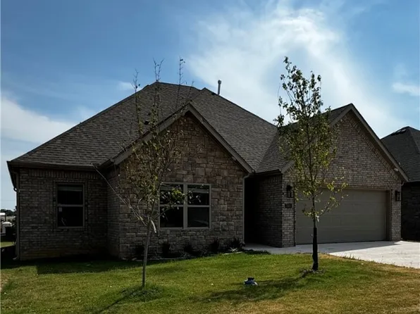 7303 SW Walnut Grove Ave, Bentonville, AR 72713