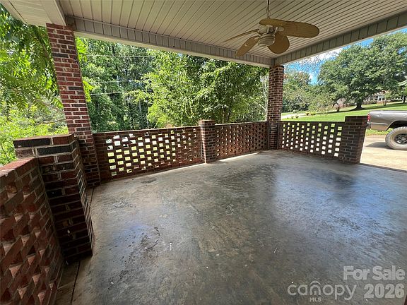 4th image of 139 Vista Dr